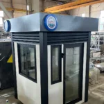 Interior and exterior of Pramo Metropol Cabin